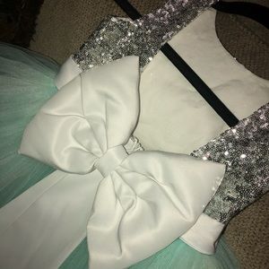 NWOT Itty Bitty Toes Girls dress size 5